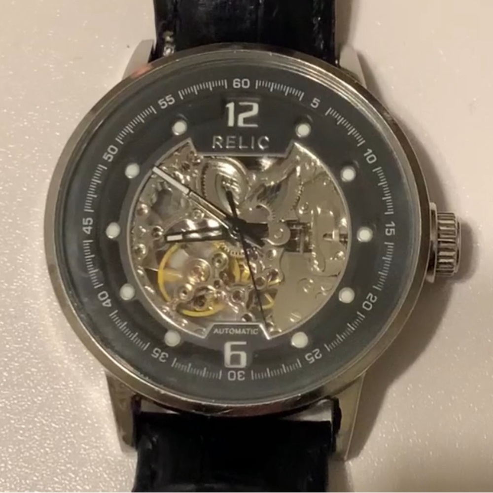 Relic/Fossil Watch - exposed gears and moving parts. Patent leather band (black)